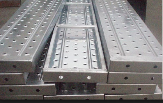 China Aufbereitete Aluminiumgestellplanke/-plattformen 2.4/1.8/1.2/0.73M*230*63*1.8mm fournisseur